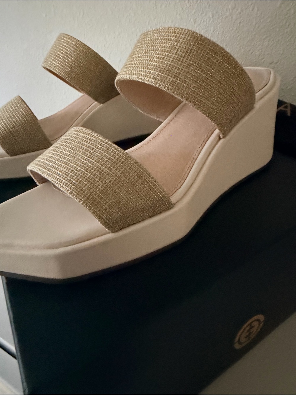 Cecelia NY Baily Wedge Sandal with Gold Straps - Cream & Gold [NEW IN BOX]
